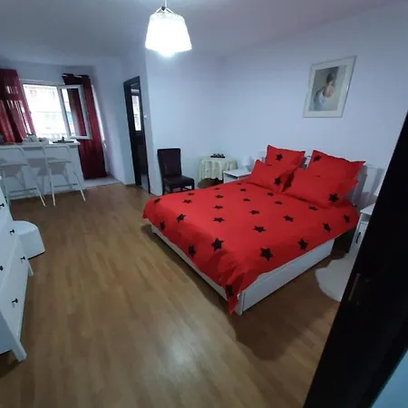 Helen Apartament * Bükreş
